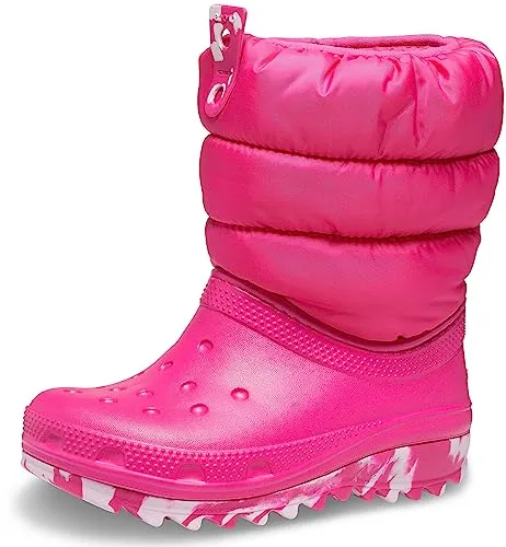 Crocs Winter Boots in Pink, 24/25 EU - Stiefel für Jungen, wasserfest und ideal für kalte Wintertage mit gemütlichem Tragekomfort.