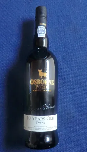 Osborne 10 Jahre Tawny Porto 0,75L - Hochwertiger Portwein aus Portugal - Portwein & Sherry, 10 Jahre gereift mit 20% Vol., ideal für besondere Anlässe und Genussmomente.