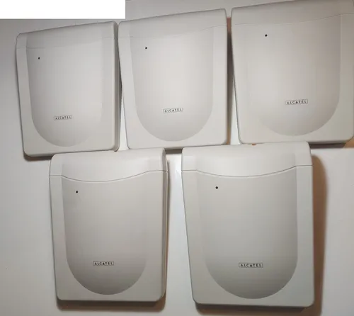 Alcatel Lucent 4070 4070IO  5x Indoor DECT Base Station +wall mount+plug +++