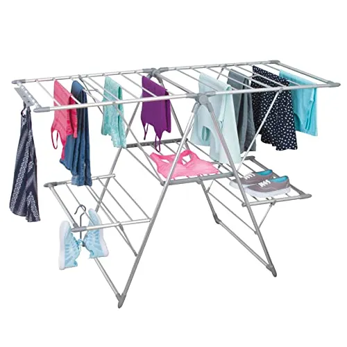 mDesign Wäschetrockner – Faltbarer Standtrockner aus Aluminium - Der elegante mDesign Wäschetrockner in Grau/Silber bietet Platz für eine ganze Wäscheladung. Leicht und klappbar, ideal für kleine Räume. Perfekt für effizientes Trocknen von Kleidung und Handtüchern.