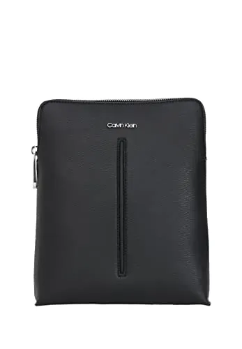 Calvin Klein Median Flatpack Rucksack für Herren, Schwarz in schwarz von Calvin Klein