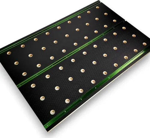 Arbeitsplatte 915x610mm mit 20mm Löchern und T-Profilen