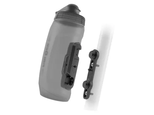 Fidlock Bottle 590 mit Bike Base - Innovativer magnetischer Fahrradflaschenhalter, schnell montierbar und BPA-frei. Ideal für sportliche Fahrradtouren und vielseitig kombinierbar.