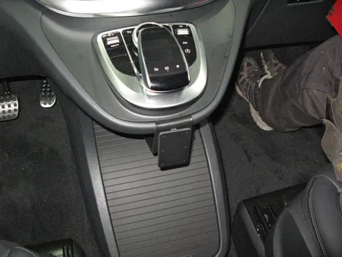 Brodit ProClip für Mercedes V-Klasse (Bj. 16-24)