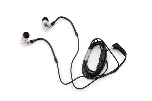 Sennheiser IE 100 PRO In-ear Monitoring Headphones - Kopfhörer mit 10mm dynamischen Treibern, ideal für Live Monitoring und inklusive einem Magnet als Geschenk.