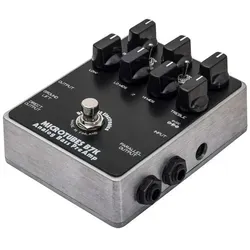 Darkglass Microtubes B7K v2 Bass B-Stock - Gitarren-Effektgerät, B-Stock mit voller Garantie, bietet vielseitigen Sound mit einem Vierband EQ und DI Out für Studio und Live. Perfekt für kreative Bassisten!