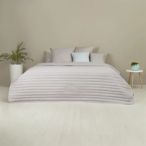 Sei Design® Luxus Tagesdecke Royal Ambience - Wendedecke gesteppt - Bettüberwürfe & Tagesdecken, beidseitig verwendbar mit hochwertiger Stickerei für einen eleganten Look in Ihrem Schlafzimmer.