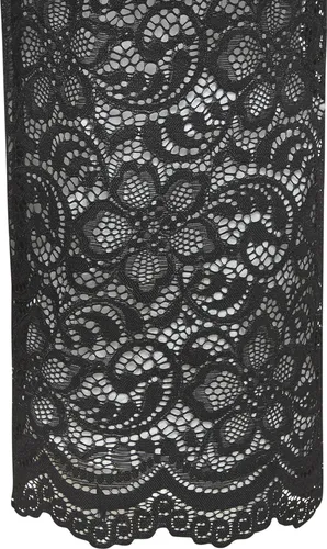 Damen Schlupfhose LASCANA, schwarz mit Spitze - Modische Stoffhose aus transparenter Spitze mit integrierten Shorts. Figurumspielende Passform und elastischer Bund, ideal für Strandtage oder entspannte Anlässe.