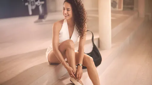 Philips Lady Shaver Series 6000 – Kabelloser Elektrorasierer mit 3 Aufsätzen