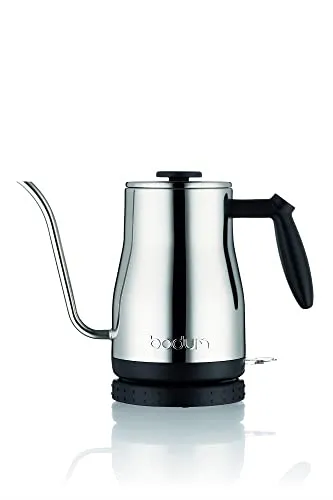Bodum BISTRO 11940-16EURO Elektrischer Wasserkocher - Edelstahl Wasserkocher mit 1 Liter Fassungsvermögen, kocht in weniger als 4 Minuten und hat eine integrierte Heizung zur Vermeidung von Kalkablagerungen.