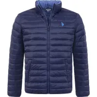 U.S. Polo Assn. Herren Steppjacke mit Stehkragen - Moderne Herren Steppjacke mit hohem Tragekomfort. Dank strapazierfähigem Polyamid ideal für die Übergangszeit, schützt der Stehkragen vor Wind und Kälte. Praktische Taschen für Essentials und sportlich-moderne Optik.
