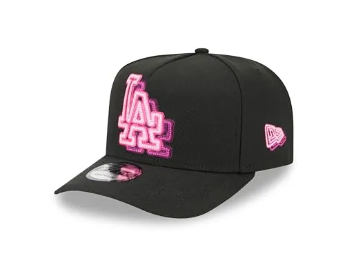 New Era Los Angeles Dodgers 9Fifty A-Frame Cap Schwarz - One-Size - Stylische Snapback-Cap mit auffälligem <b>Los Angeles Dodgers</b> Logo in <u>3D-Neonstick</u>. Die strukturierte Front und der gebogene Schirm bieten modernen Tragekomfort. Der verstellbare Snapback-Verschluss sorgt für eine perfekte Passform und einen sportlichen Look.