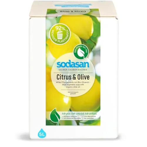 SODASAN Flüssigseife Citrus u. Olive 5 Liter - Seife im plastikreduzierten Bag-in-Box-System mit 92 % weniger Plastikmüll. Die fruchtige Zitronen-Duftnote und Bio-Olivenöl sorgen für sanfte Reinigung und Pflege.