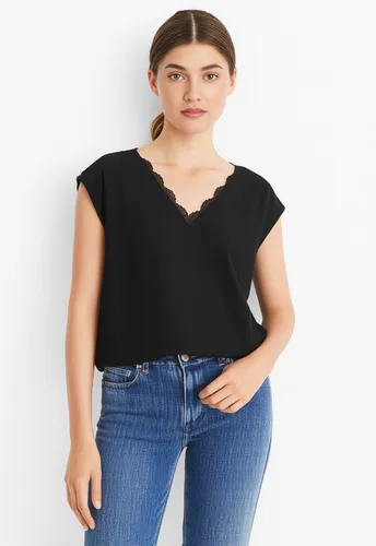 pieces Kurzarmshirt PCKAMALA LACE V-NECK TEE JRS NOOS BC