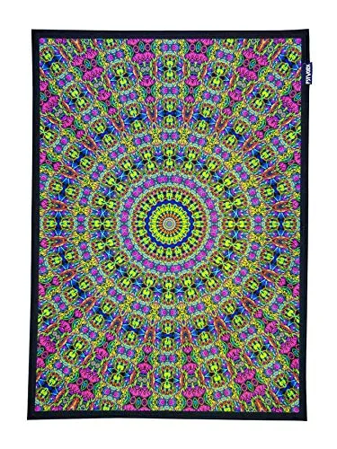 PSYWORK Schwarzlicht Stoffposter Neon | Yoga Mandala Green | 0,5 x 0,7m | UV-aktiv | fluoreszierend | Wandbehang Stoffbanner Poster Wandbild Kunstdruck Dekobild Dekoration Wandteppich