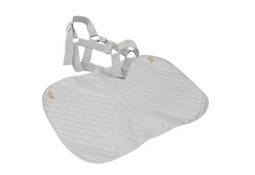 roba® Holzpferd Accessoires Set – Decke & Halfter in Rosa oder Grau - Das roba Accessoires Set für Outdoor Spielpferde beinhaltet eine pflegeleichte Decke und ein Halfter. Ideal für kleine Pferdefans ab 3 Jahren, fördert es kreatives Rollenspiel drinnen und draußen!