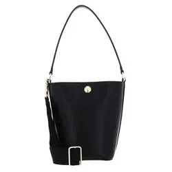 Lacoste Bucket Bag S - Beuteltasche 20 cm (schwarz) - Die Lacoste Bucket Bag S in elegantem Schwarz vereint sportlichen Stil und modische Eleganz. Mit hochwertigem Leder und praktischem Kugelverschluss ist sie der perfekte Begleiter für jeden Anlass. Vielseitig tragbar und immer im Trend.