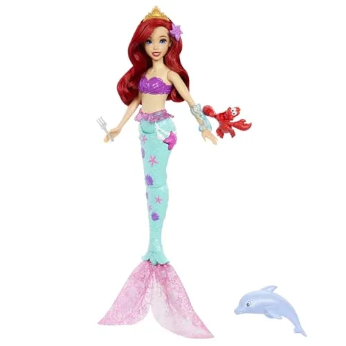 Mattel Disney Prinzessin Arielle Schwimmende Meerjungfrau Modepuppe mit Delphin Wasser Squirter, Sebastian Figur & 4 Zubehörteile, Ocean Friends Wasserspielzeug