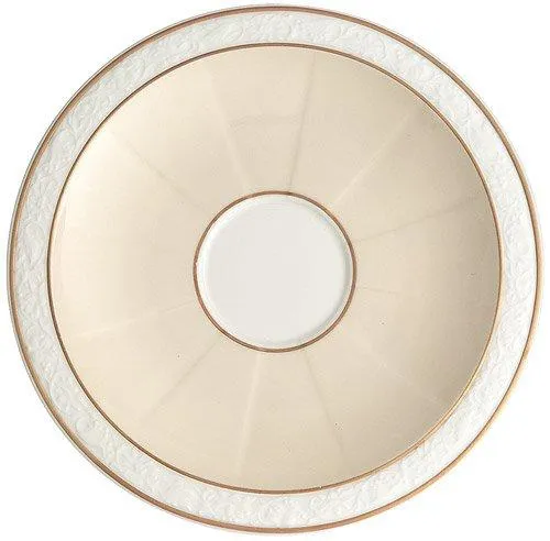 Villeroy & Boch Ivoire Kaffee Untertasse 16 cm - Elegante Untertasse für Kaffee, ideal für stilvolle Kaffeepausen. Hochwertige Porzellanqualität für besonderen Genuss.