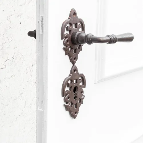 Drückergarnitur für Zimmertüren – Edles rustikales Design aus Eisen