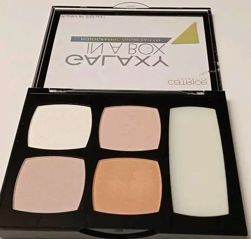 Catrice GALAXY IN A BOX Holographic Glow Palette 15g ✨