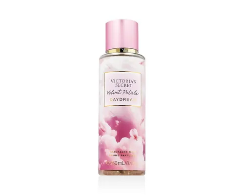 Victoria's Secret Velvet Petals Daydream Bodyspray 250 ml - Verwöhne dich mit dem luxuriösen Velvet Petals Daydream Bodyspray. Mit 250 ml sorgt der feine Sprühnebel für ein erfrischendes Dufterlebnis, ideal für den täglichen Gebrauch.