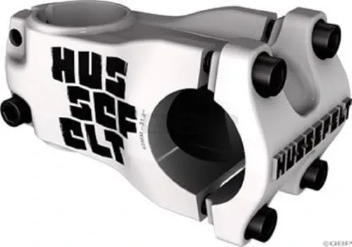 TRUVATIV HUSSEFELT Vorbau 31,8mm - Ideal für Freeride und Downhill - Aluminium Vorbau für Dirt Jump und Mountainbikes, leicht mit nur 210 g und optimaler Stabilität bei 60 mm Länge.