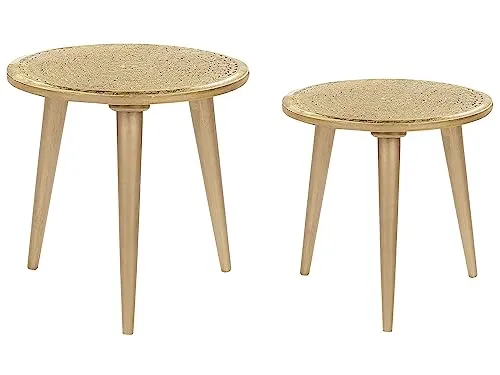 Beliani Set von 2 Beistelltischen aus Mangoholz - Stylisches Set aus 2 Beistelltischen mit geschnitztem Blumenmuster, ideal für Wohnzimmer. Hergestellt aus langlebigem Mangoholz, bringt Vintage-Charme und Funktionalität in Ihr Zuhause.