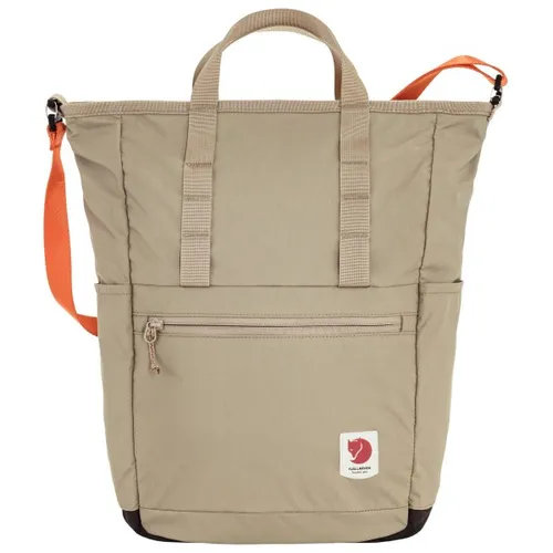 Fjällräven High Coast Totepack fossil (118) One Size – Vielseitige Tasche für Alltag und Reisen - Die High Coast Totepack von Fjällräven vereint Flexibilität und Funktionalität. Aus 100% recyceltem Polyamid, wasserabweisend und mit gepolstertem Laptopfach – ideal für Pendler und Outdoor-Enthusiasten.
