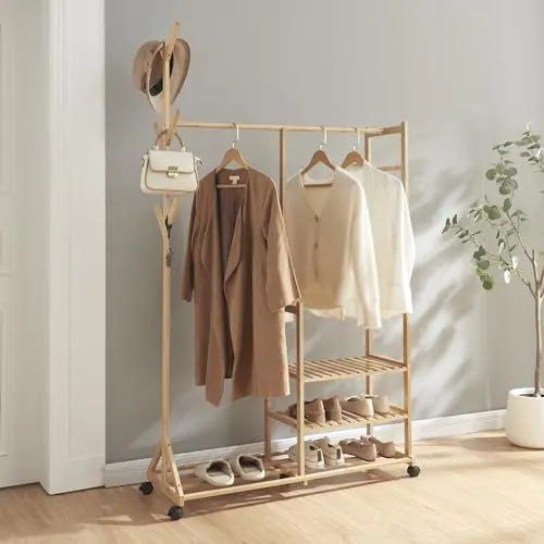 [en.casa] Kleiderständer Ikaalinen in beige von en.casa