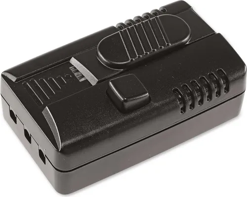 ChiliTec Fußdimmer für Halogen und LED mit Schalter 230V - Smart Home Fußdimmer für Halogen und dimmbare LED, ermöglicht stufenlose Helligkeitsregelung von 3-300W. Einfache Installation und Bedienung für individuelles Lichtambiente.