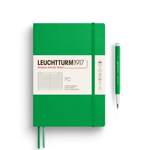 LEUCHTTURM1917 Notizbuch Medium A5, Softcover, 123 nummerierte Seiten - Notizbuch für vielseitige Nutzung - Mit Fadenheftung, 2 Lesezeichen und 12 perforierten Blättern, ideal für Büro, Uni und Alltag. FSC-zertifiziertes Papier für nachhaltiges Schreiben.