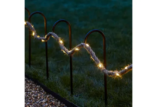 Lights4fun LED-Lichterkette Seil Deko 5m – Nautischer Look - Verwandle deinen Garten und dein Zuhause mit der 5m langen LED-Lichterkette im maritimen Design. Wetterbeständig, mit 60 Micro LEDs für einen warmweißen Schimmer. Perfekt für stimmungsvolle Akzente!