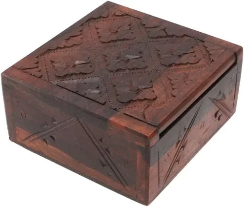GURU SHOP Beschnitzte Kleine Schatztruhe, Quadratische Holzschachtel, Schmuck Dose, Schatzkiste - Modell 19, 4x9x9 cm