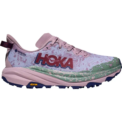 Hoka Damen Speedgoat 6 GTX – Trailrunning Schuh in Rosa 42.6 - HOKA Speedgoat 6 GTX – ideal für nasse Trails. Mit wasserdichter GORE-TEX Membran und Vibram® Megagrip-Außensohle bietet er optimalen Grip und Komfort bei jedem Wetter.