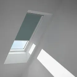 VELUX Original Dachfenster Verdunkelungsrollo F06, Blaugrau - Seitenzug- & Springrollos, OEKO-TEX zertifiziertes Material für optimale Lichtkontrolle und einfache Montage – perfekt für VELUX Dachfenster.