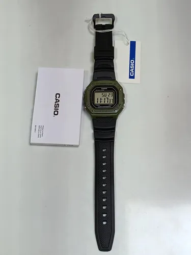 Casio Collection W-218 Herren Digital Armbanduhr in grün von CASIO