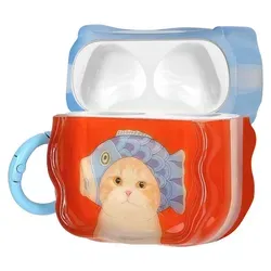 kwmobile In-Ear Kopfhörer Case für Apple Airpods 4 Hülle mit Karabiner - Headphones Case - Earphones Cover Etui - Katze mit Fischhut - Rot