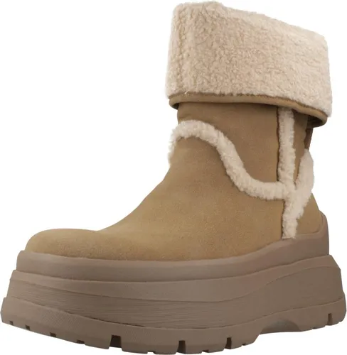 BUFFALO OLYMPIA FOLD BOOT WAR Hellbraun - Größe 38 - Stylische Stiefeletten für Damen mit warmem Futter und hohem Plateau. Ideal für den täglichen Einsatz, bieten sie Komfort und eine robuste Verarbeitung. Perfekt zum Hineinschlüpfen!