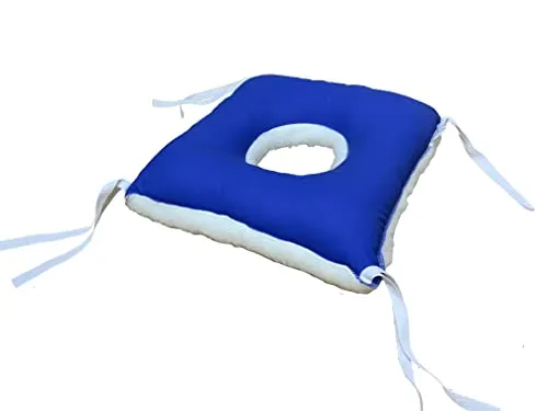 Gar Medical Anti-Dekubitus-Kissen mit Loch - Kissen für Rollstühle & Scooter, ideal zur Prävention von Druckgeschwüren und Schmerzlinderung, europäische Fertigung mit fixierenden Riemen für optimale Positionierung.