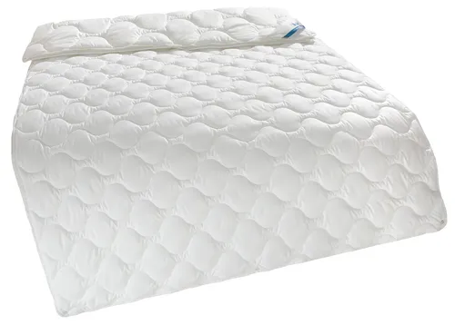 Beco Vierjahreszeitendecke EcoWell, Weiß, 155x220 cm - Umweltfreundliche Steppdecke mit Hohlfaserfüllung für ganzjährigen Komfort. Mit Druckknöpfen zum Verbinden und geeignet für Hausstauballergiker.