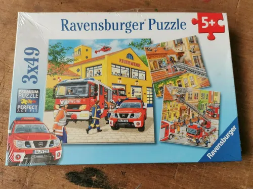 Ravensburger Kinderpuzzle 094011 - Feuerwehreinsatz - 3 x 49 Teile
