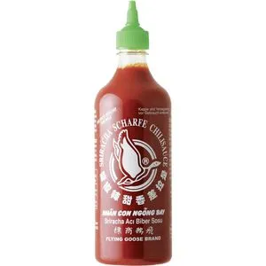FlyingGoose Chilisauce Sriracha 730ml - Scharfe thailändische Chilisauce mit 61% Chilischoten, ideal für Sandwiches und Fleischgerichte. Vegan und glutenfrei – der perfekte Kick für jedes Gericht!