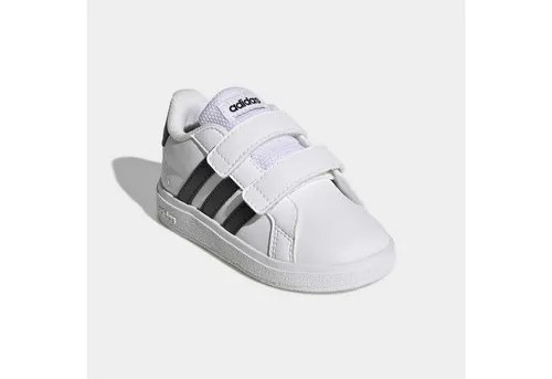 adidas Jungen Unisex Kinder Grand Court Lifestyle Hook and Loop Shoes - Sneaker für Jungen mit regulärer Passform, Obermaterial aus Synthetikleder und mindestens 50 % Recycling-Anteil für umweltbewusste Kids.