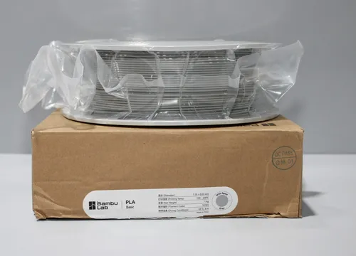 BambuLab A00-D0-1.75-1000-spl Basic Filament PLA 1.75 mm Grau 1000 g - 3D Drucker Filament mit RFID-Technologie für intelligentes Drucken. Einfaches Einlegen und Drucken ohne mühsame Einstellungen!