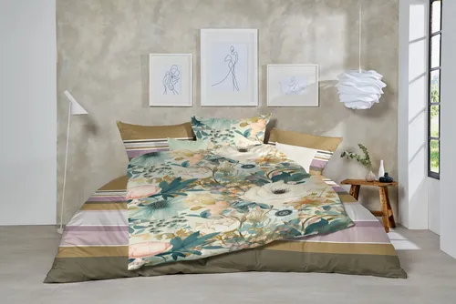 Xxxl Bettwäsche - Blütenzauber in Dunkelgrün, Dunkelgelb, Jadegrün, Aprikose - Hochwertige Bettwäsche 135x200 cm aus atmungsaktivem Textil, Oeko-Tex® Standard 100, bügelleicht und mit edel glänzender, weicher Oberfläche für erholsamen Schlaf.