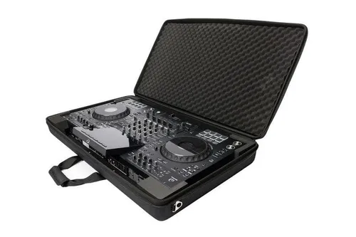 Magma CTRL Case XDJ-AZ/XZ - Robuste Schutzhülle für AlphaTheta XDJ-AZ/XZ & Pioneer XDJ-XZ, aus 600D Polyester mit 8mm EVA-Durashock-Hartschaum, inkl. abnehmbarem Schultergurt – ideal für DJs und unterwegs.