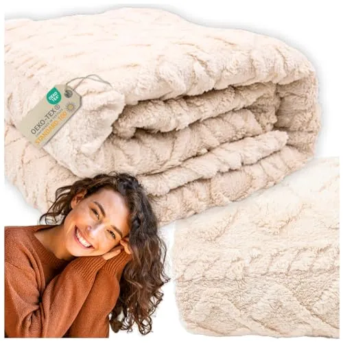 ZOLTA Kuscheldecke 160x200 cm Beige Wohndecke Tagesdecke Sofaüberwurf warm weich dick geprägtes Muster Oeko-TEX pflegeleicht Geschenk Wohnzimmer Schlafzimmer Skandinavisch Polyester