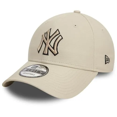 New Era 9Forty Strapback Cap - OUTLINE New York Yankees - Hüte & Mützen, stylische Baseballcap in Beige, ideal für sportliche Freizeitlooks und aus hochwertiger 100% Baumwolle gefertigt.