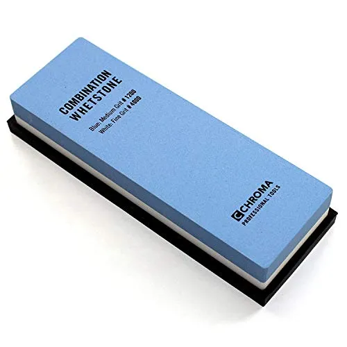 CHROMA Schleifstein 1200/4000 - Perfekter Messerschärfer - Messerschärfer mit mittlerer Körnung 1200 und feiner Körnung 4000, aus verschleißfester Keramik. Rutschfeste Gummiunterseite für sicheren Halt beim Schärfen.